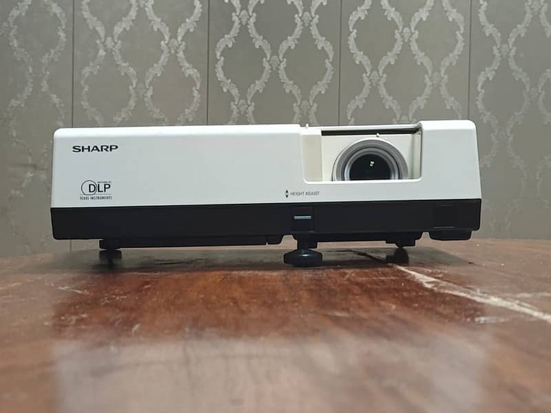 Projector Sharp XR-50S 0