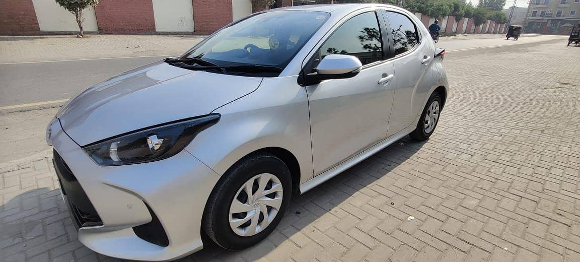 Yaris hatchback 10