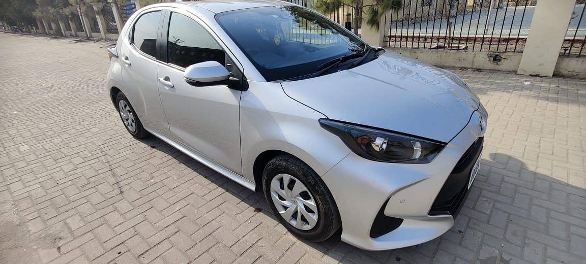 Yaris hatchback 13