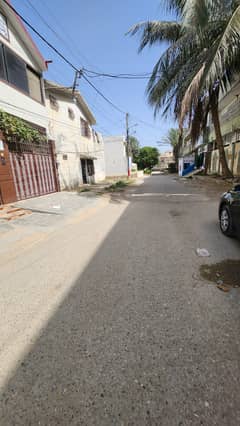 240 Yards 1st Floor Portion With Roof For Sale In Gulistan E Johar