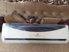 Dawlance 1.5 ton Split Ac totaly nut to nut genuine no repire no open