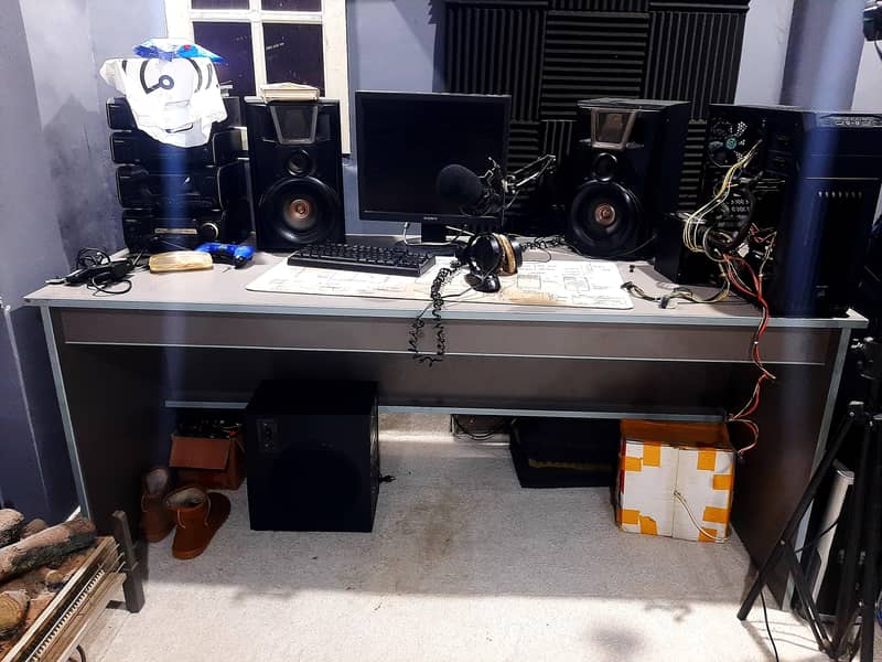 Authentic important trolley. 4