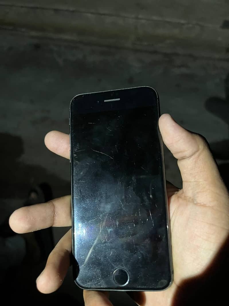iPhone 8 non PTA factory unlock 2