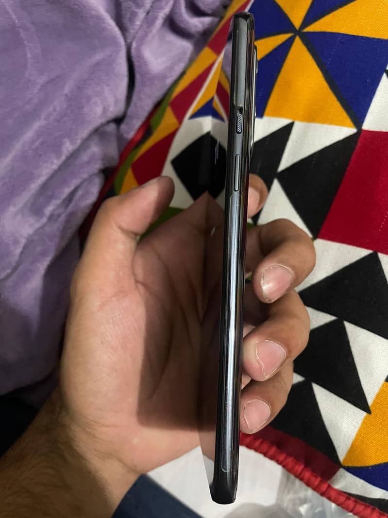 One Plus 9 Allhamdulliah 10/10 Lush Condition No Scratches 2
