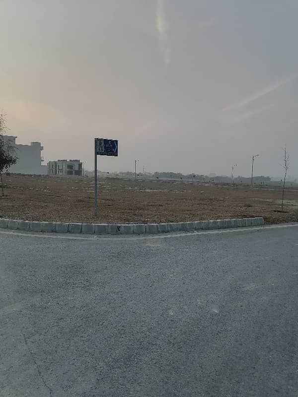 30x60 Solid Plot in Faisal Hills C Block 5