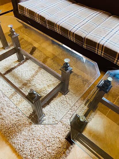 Drawing room table with side tables 6