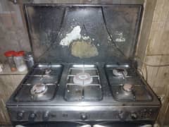 Cooking Range 5 stoves with Oven