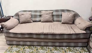 5 seater sofa set.