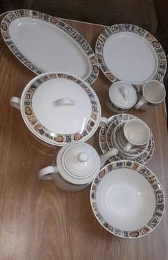diner set for urgent sale