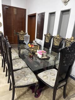 8 chairs full large size dining table