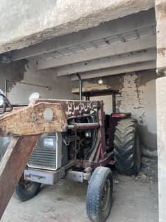 TRACTOR