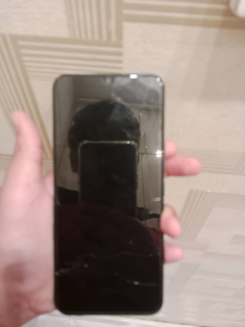 Tecno Spark 8C all janone part only screen damage  condition 10/8 2