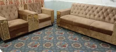 5 Seater Behtreen Sofa Set