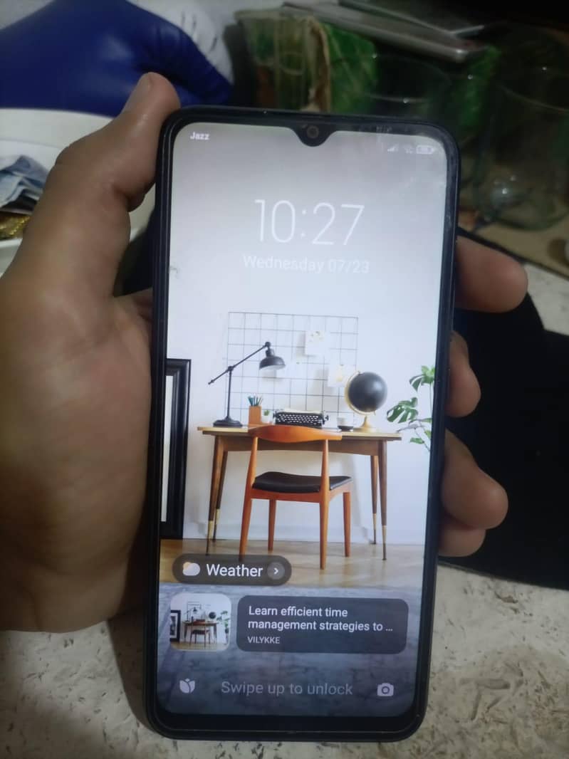 Good condition not open one hand use 2