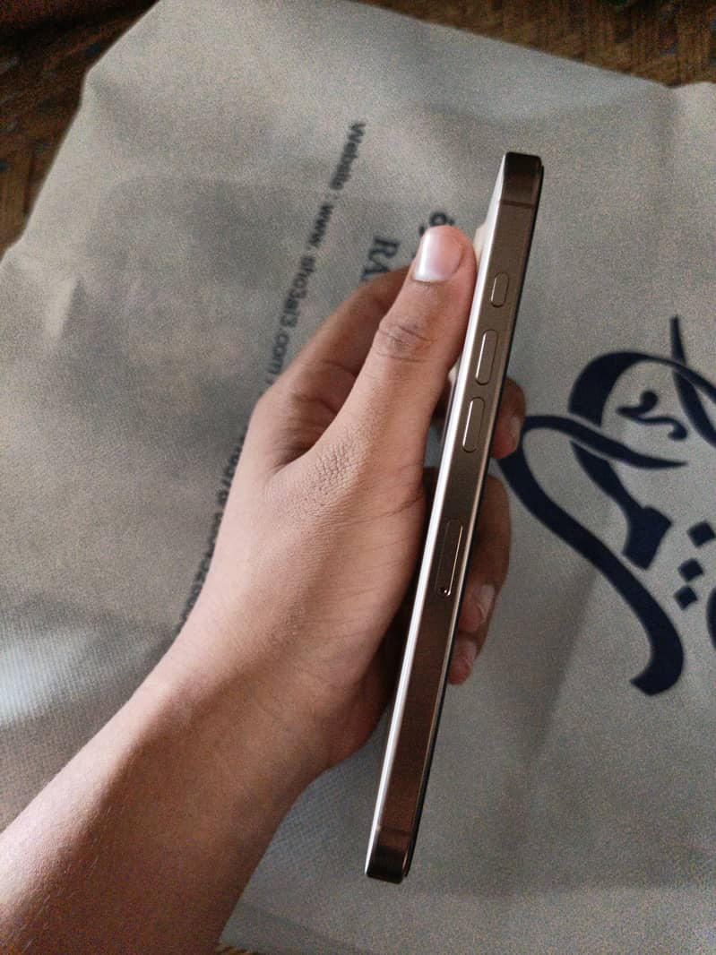 iPhone 16 Pro Max – Non PTA | 256GB | 10/10 Condition 2
