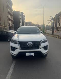 Toyota Fortuner 2021