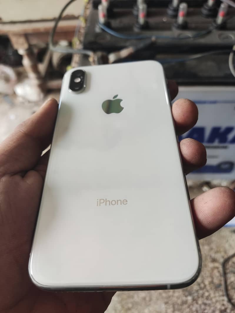 iPhone Xs 64Gb LL/A model exchange possible with iphone up model 6