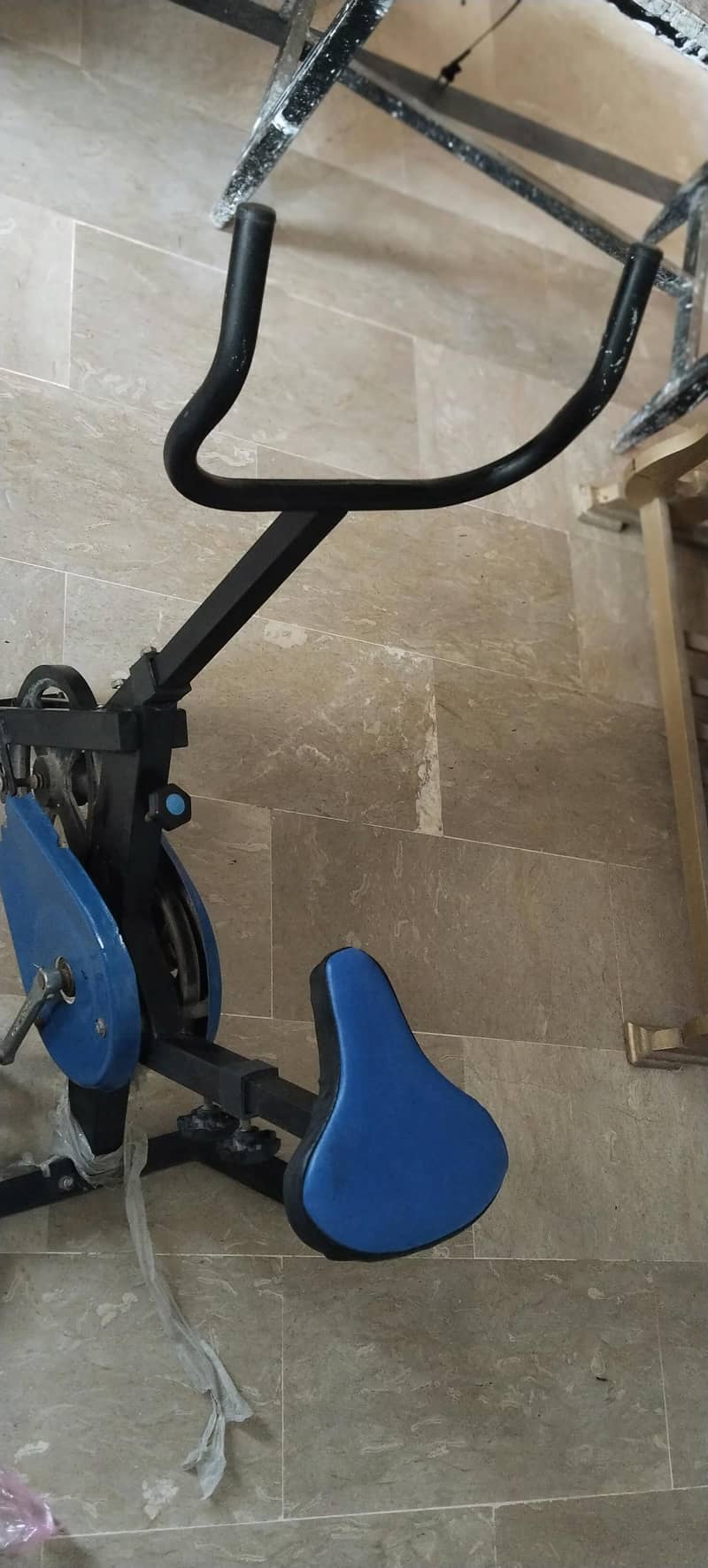 Exercise Cycle Like a new. . . . just 6 month used. 1