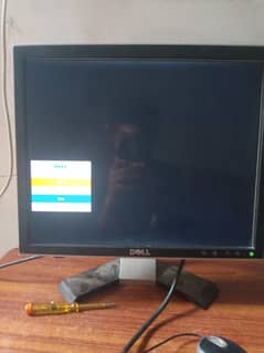 Dell ki LCD hy bhot zabardast hy  10 / 8 condition hy all ok hy