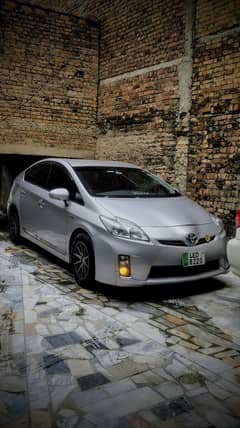 Toyota Prius 2011 G package leather selection