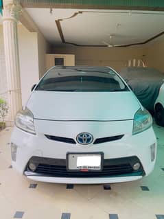 Toyota Prius S Led