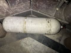 Cng cylinder and kit