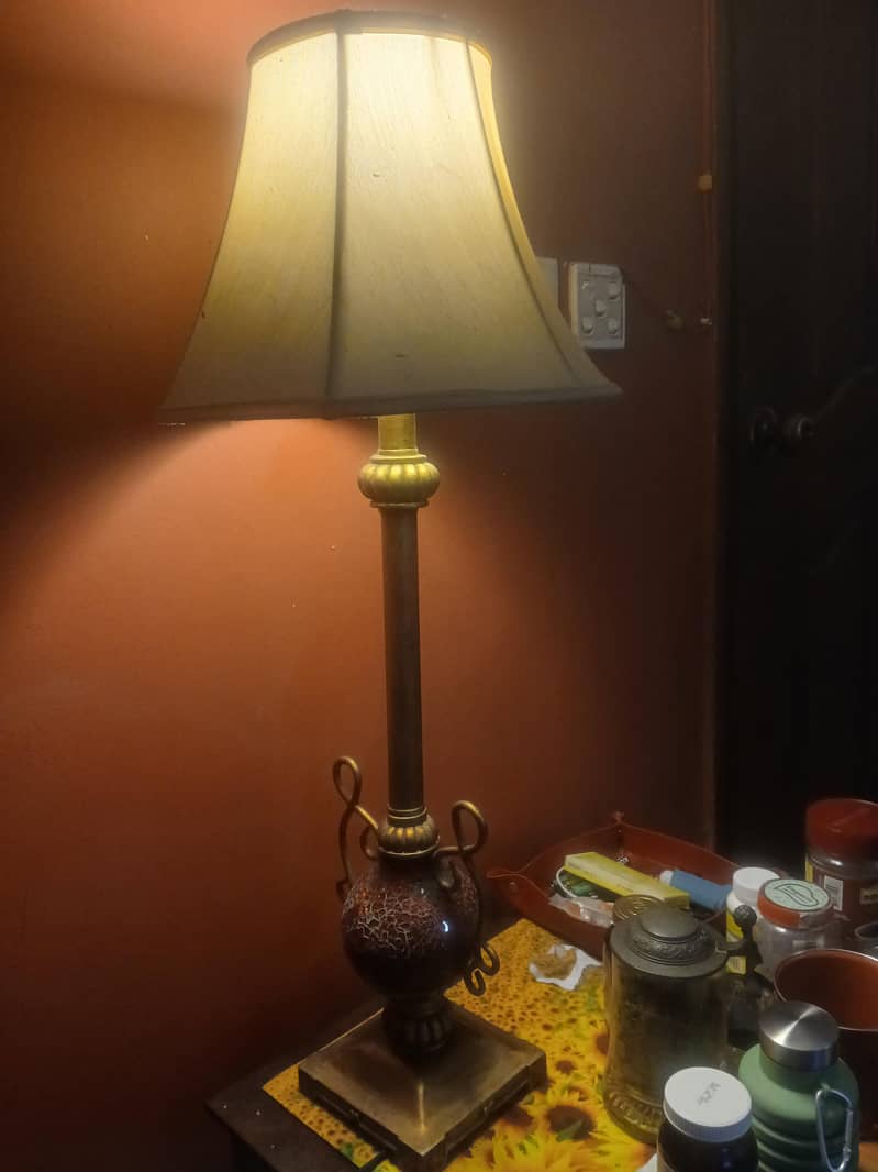 rot iron table lamp 0
