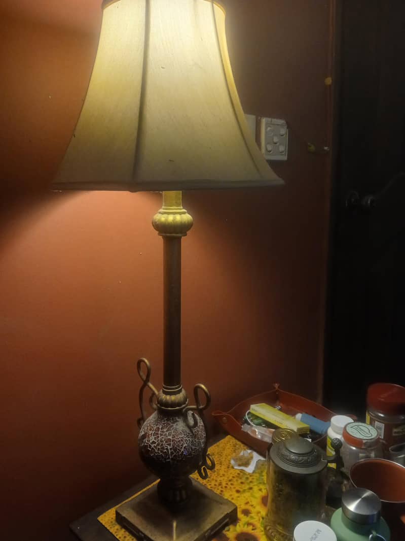 rot iron table lamp 1