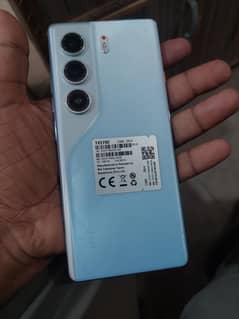 COMMON 40 PRO 8GB 256G FULL. BOX