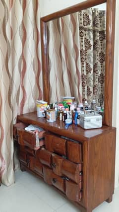 dressing table