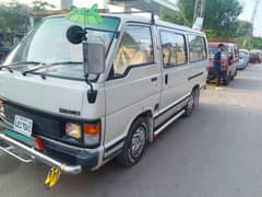 TOYOTA HIACE 86