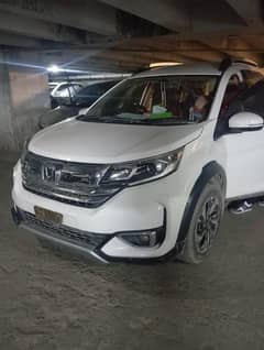 Honda BRV white color good condition well maintained