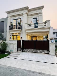100% Orignal Picture 8 Marla Brand New Ultra Victorian Design House For Sale In DHA 9 Town
