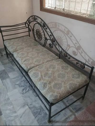 FULL IRON SOFA