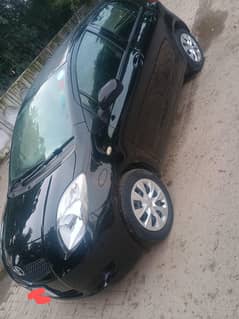 Toyota Yaris Hatch Back  Bumper to Bumper genioun