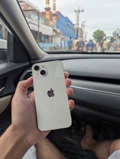 i phone 13 white brand new (100) battery health