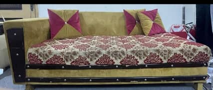 3 seater sofa for sale with 3 cushions