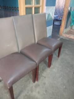 dinning table urgent sell