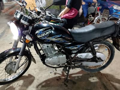Suzuki 150 Gs 2017 Model for sale