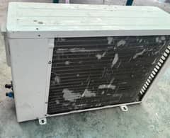 Slightly used 10 by 10 condition just buy and use