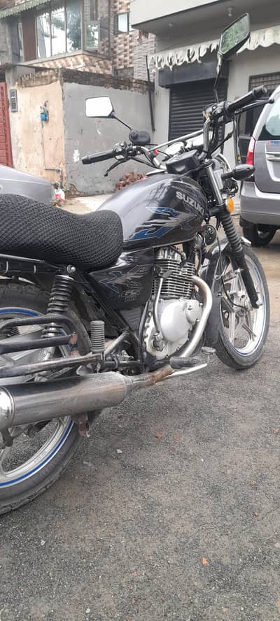 Suzuki gs 150 se 2021 model