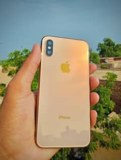iPhone Xs Gold Colour…. 10/10 Scratchless