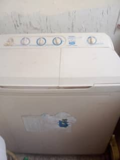 Haeir washing machine with dryer