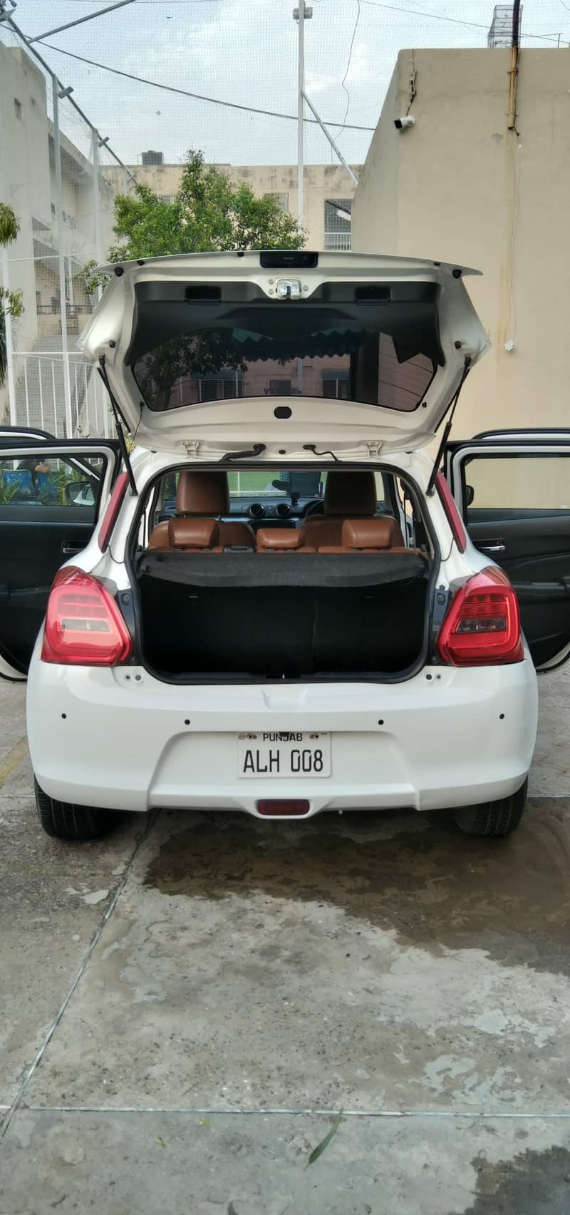 Golden Number Swift GLX CVT Push start Automatic 16