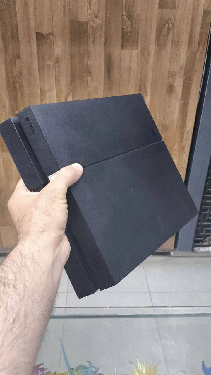 PS4 Fat Model Without controller 0