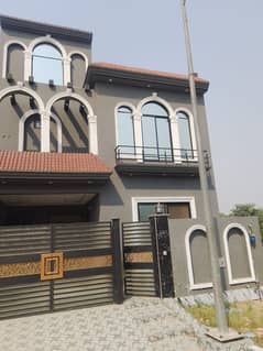 5 Marla Brand New House with Gas and Net Metering Facility Close to Ring Road