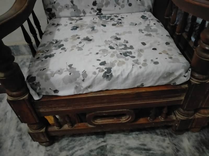 Sofa set with table 2