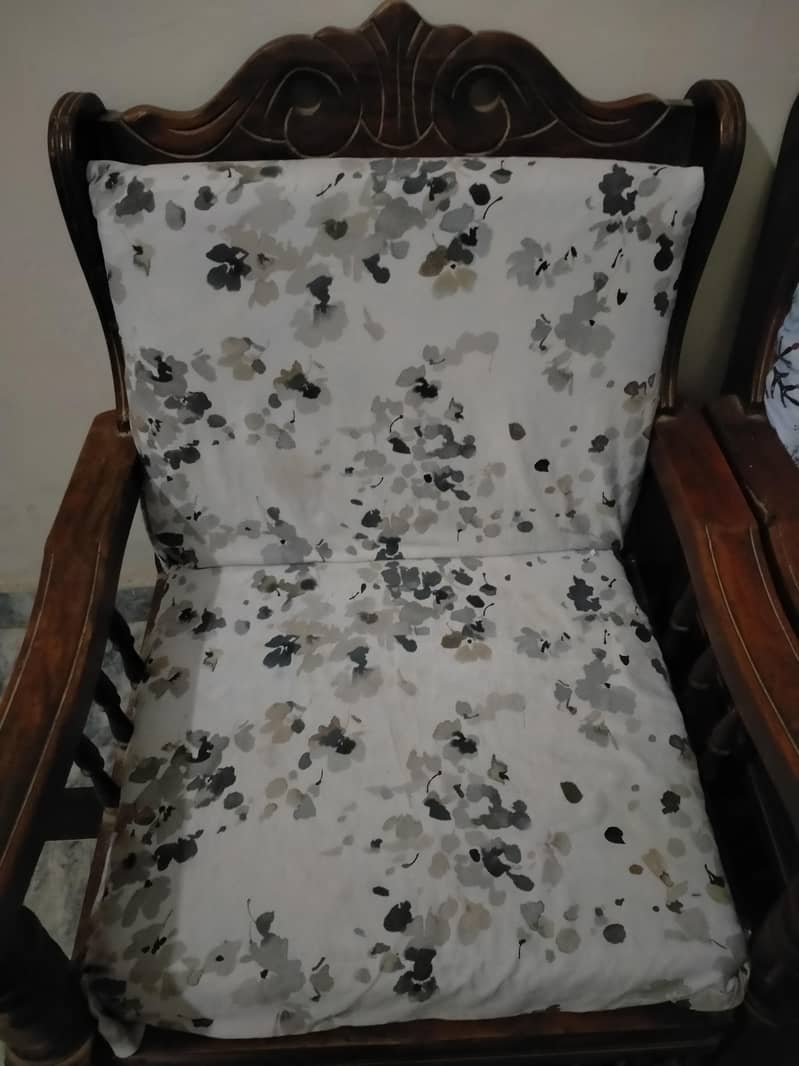 Sofa set with table 4
