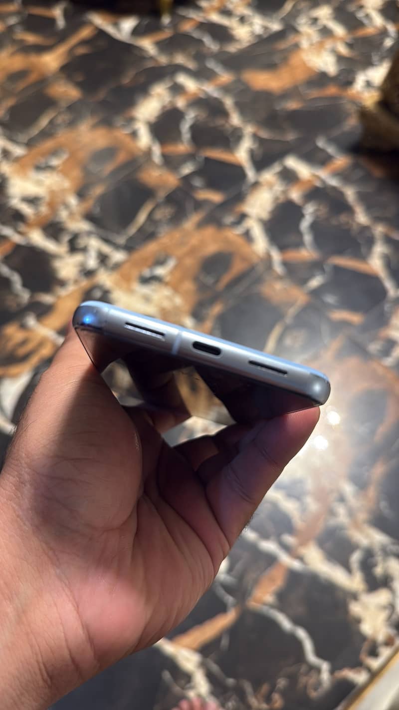 Google Pixel 8 Pro 4