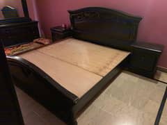 Bedroom Furniture Full Set – Bed, Almari, Singhar Table – Urgently Sel